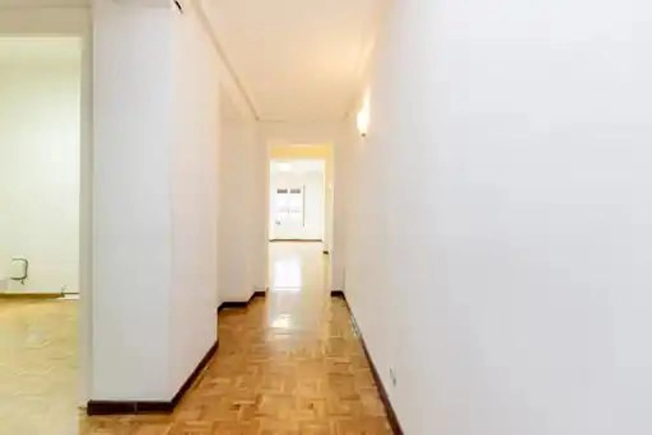 Piso en calle de Fernán González - Photo 2
