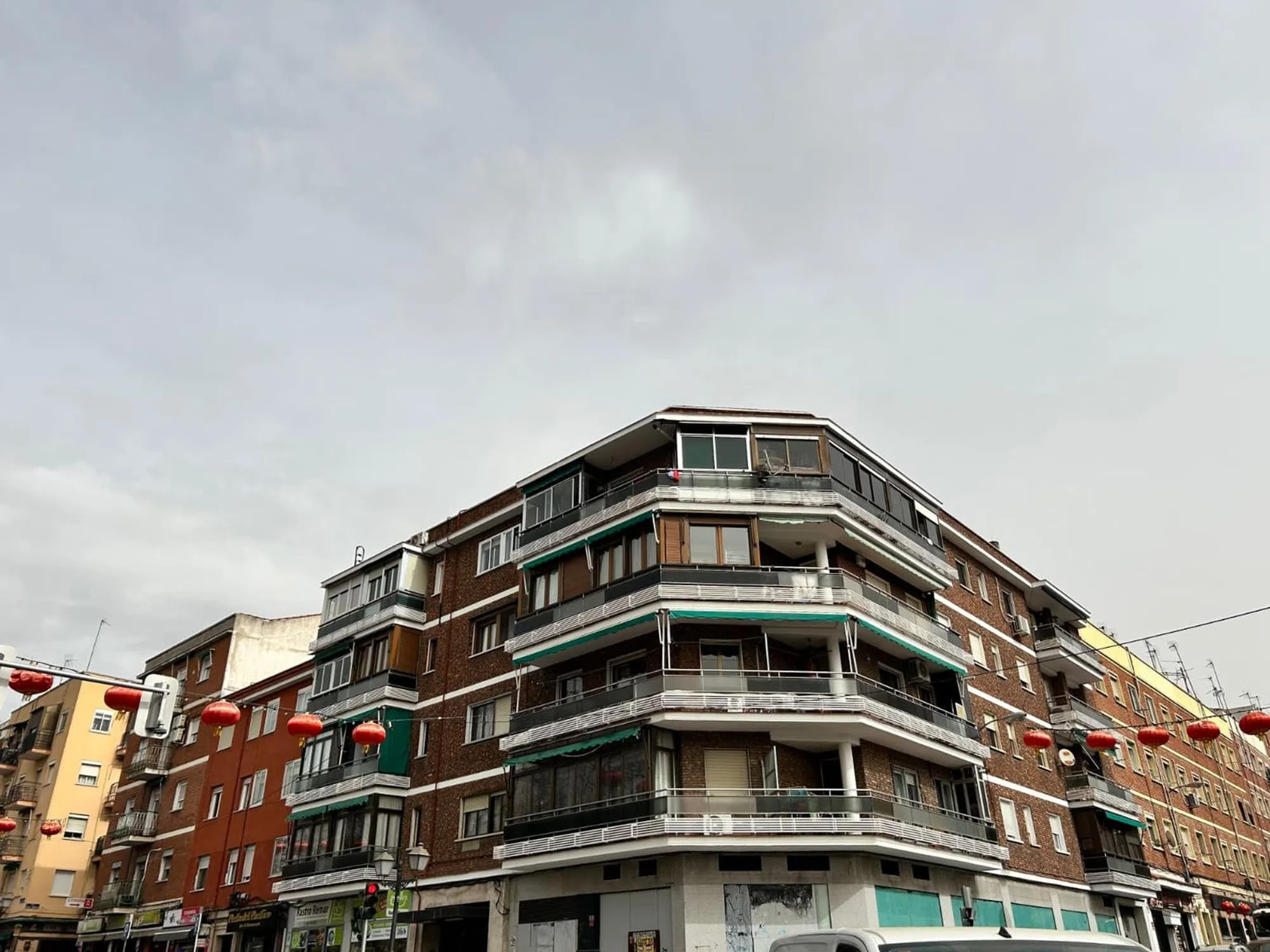Piso en avenida de Rafaela Ybarra