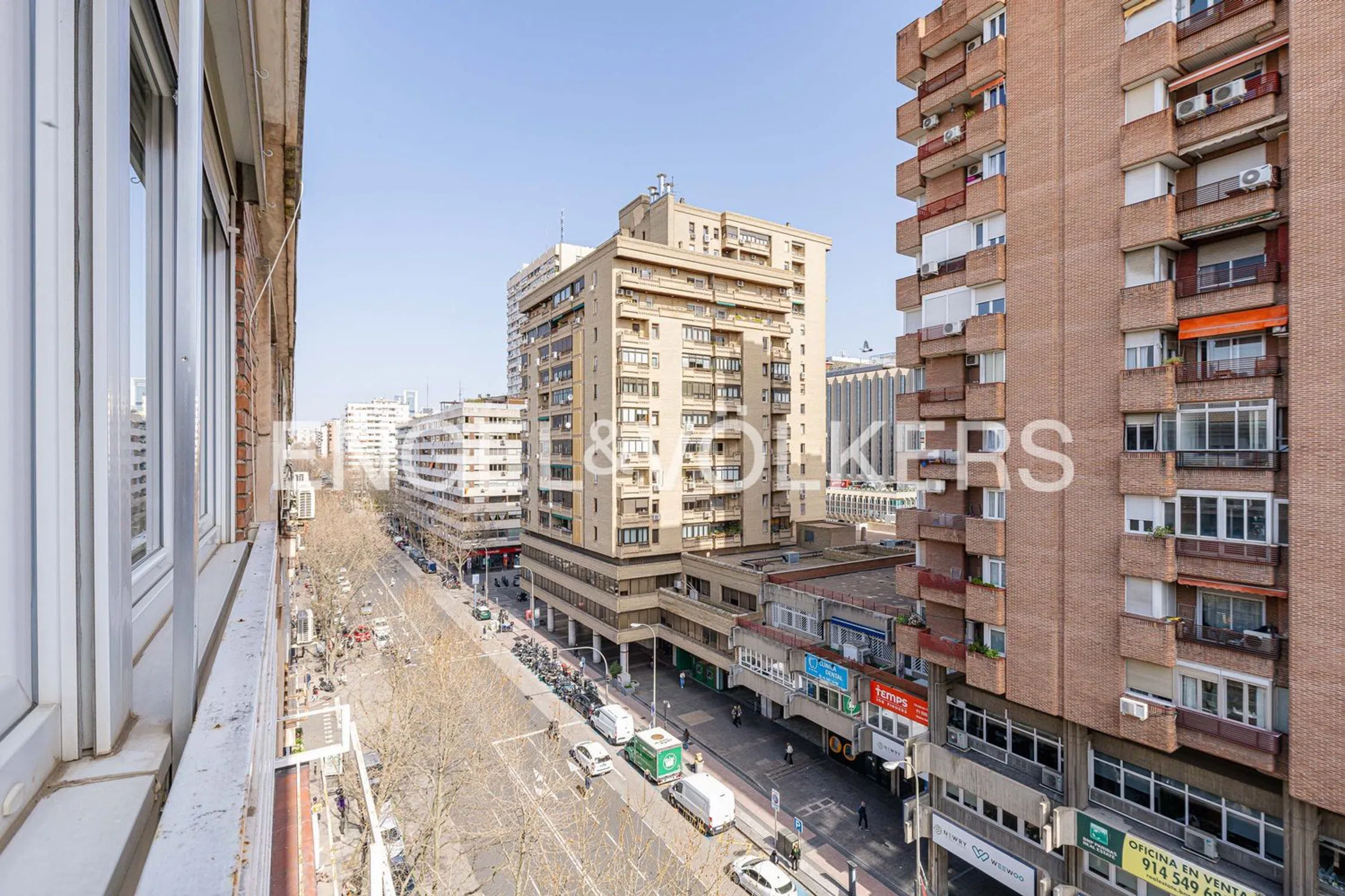 Piso en calle de Orense - Photo 6