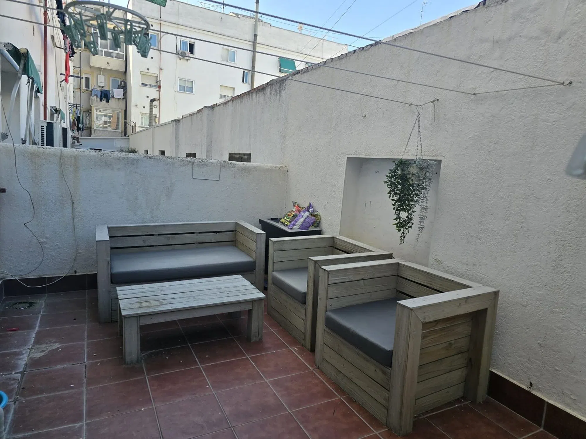Piso en calle Lucano - Photo 2
