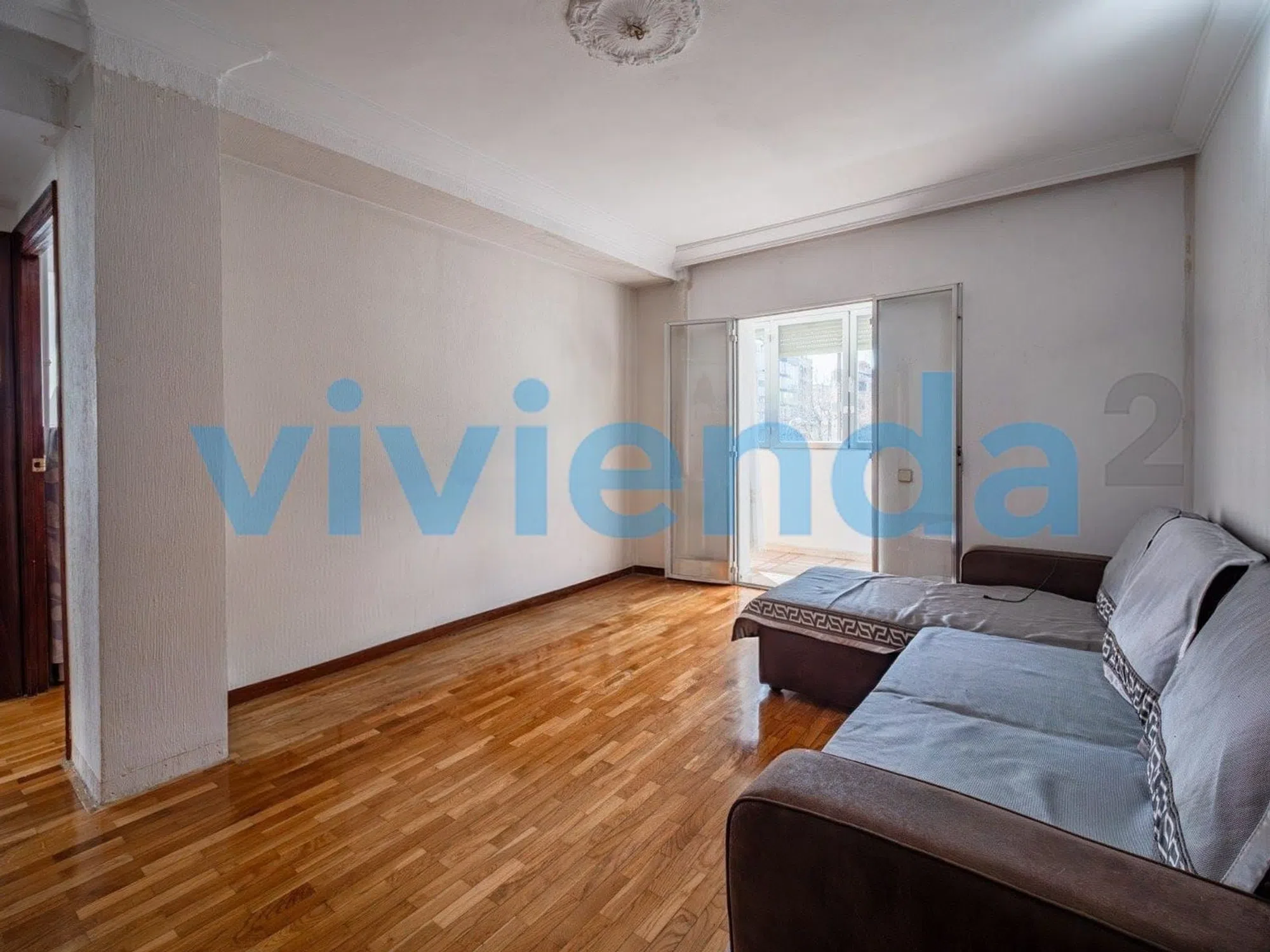 Piso en calle de Ofelia Nieto - Photo 2