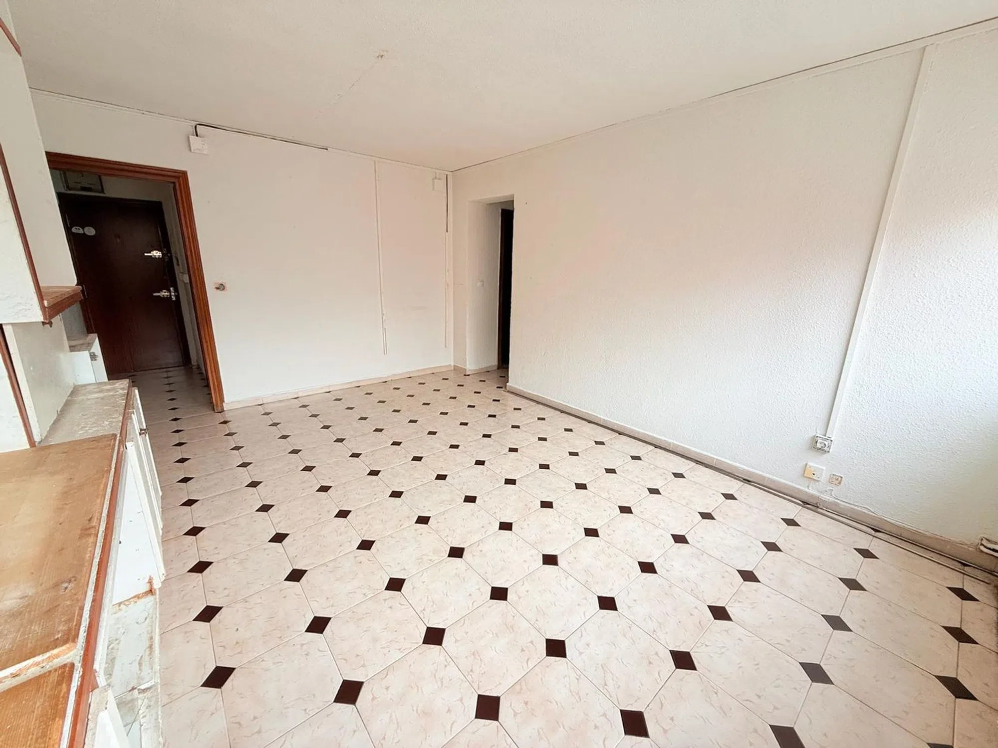Piso en calle de la Marroquina - Photo 3