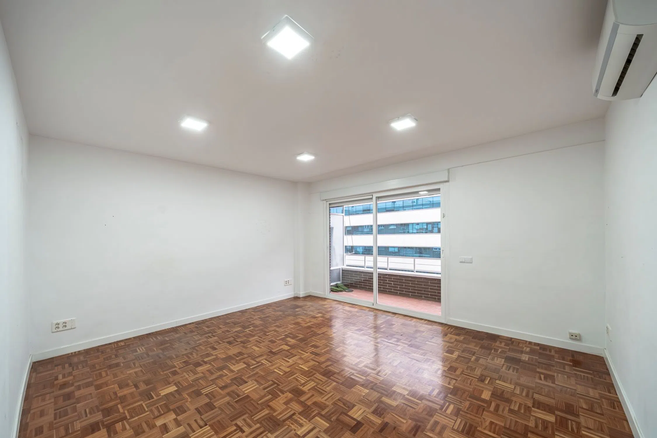 Piso en calle de Estébanez Calderón