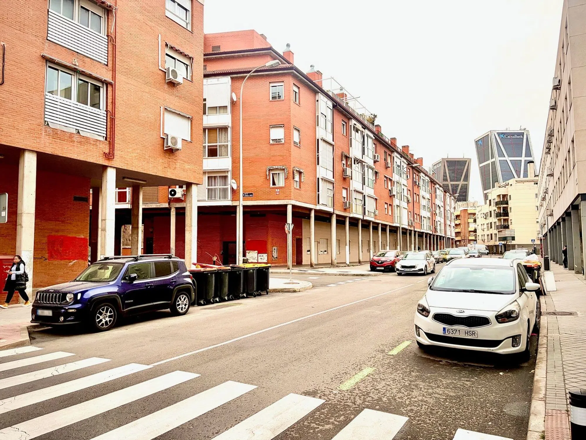 Piso en CL Ailanto - Photo 2