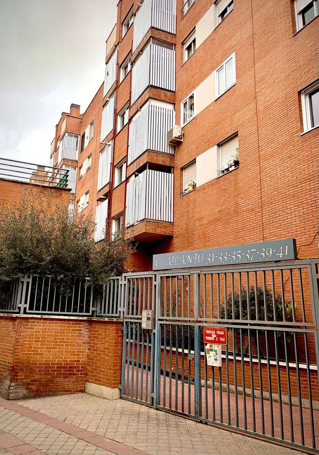 Piso en CL Ailanto - Photo 3