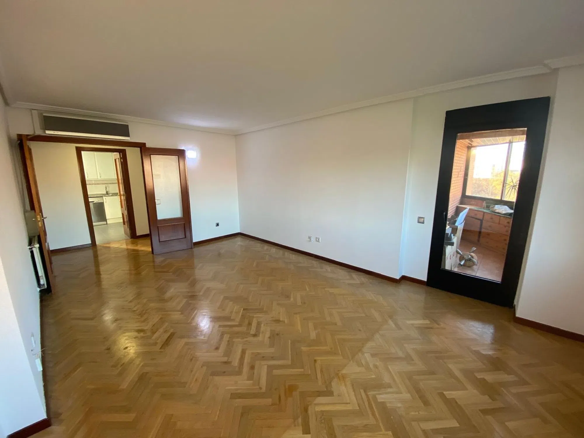 Piso en calle de San Marino - Photo 3