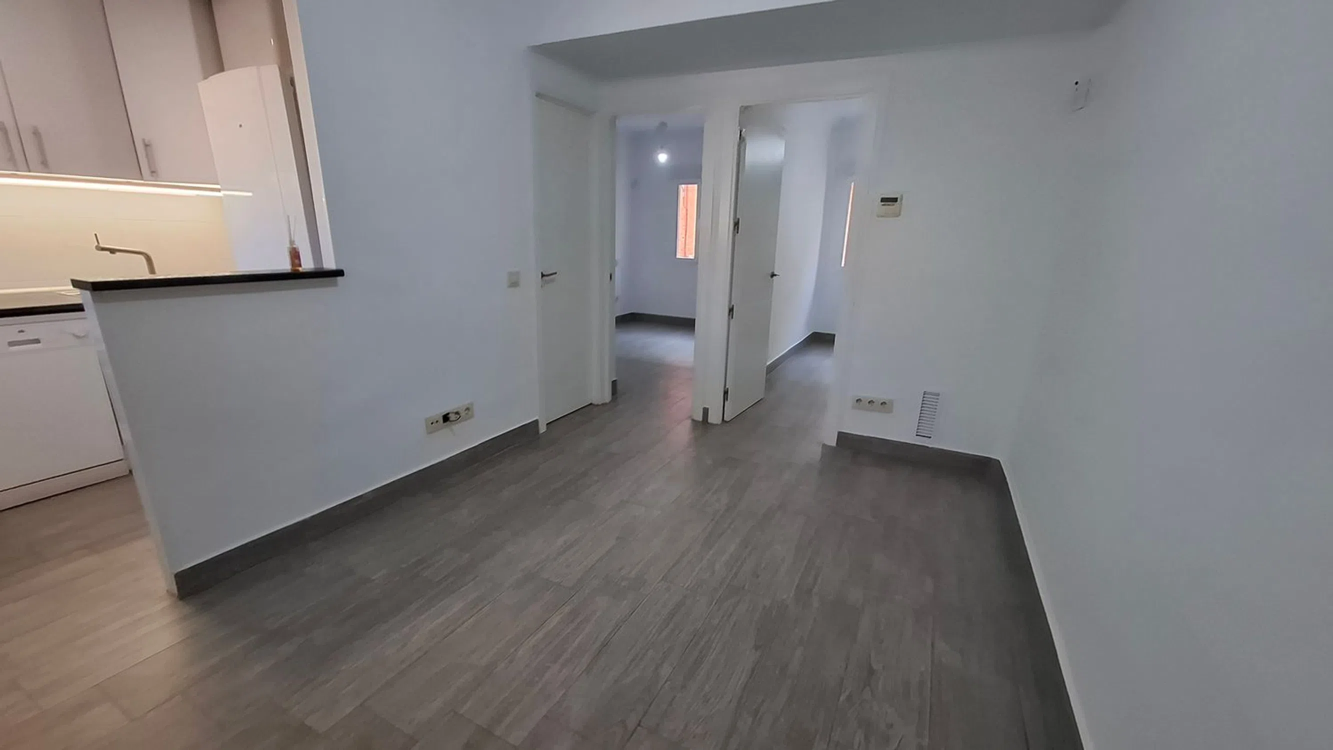 Piso en calle del Jaspe - Photo 3
