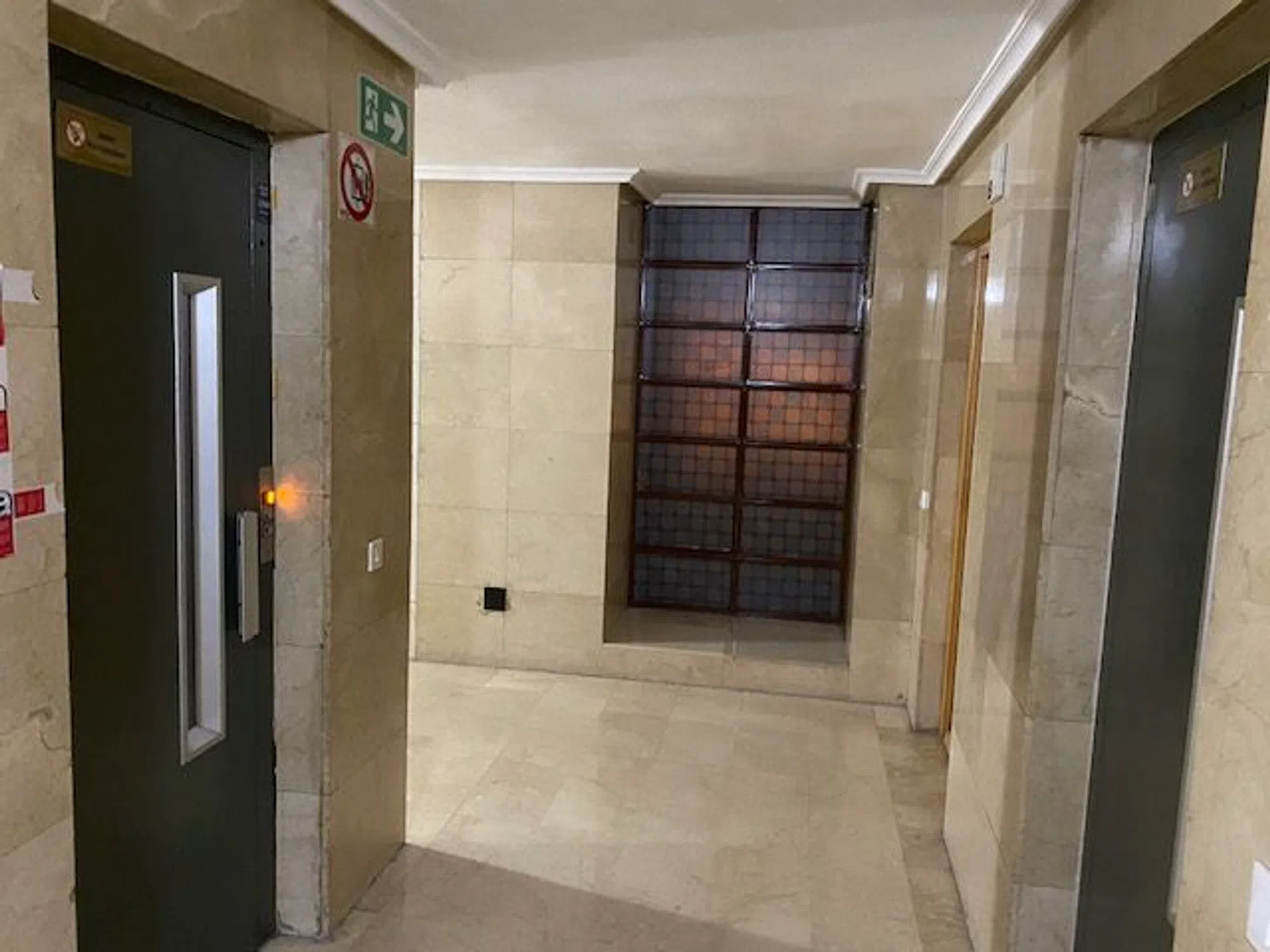 Piso en calle Angelillo - Photo 4