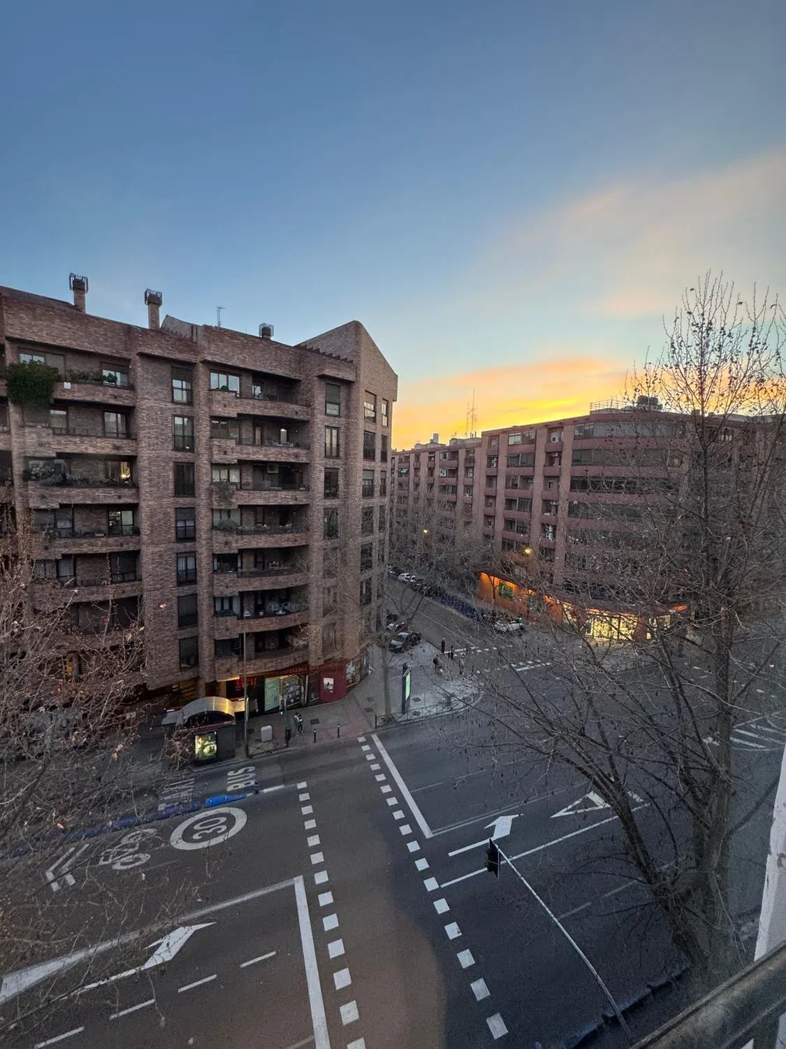 Piso en avenida de la Ciudad de Barcelona