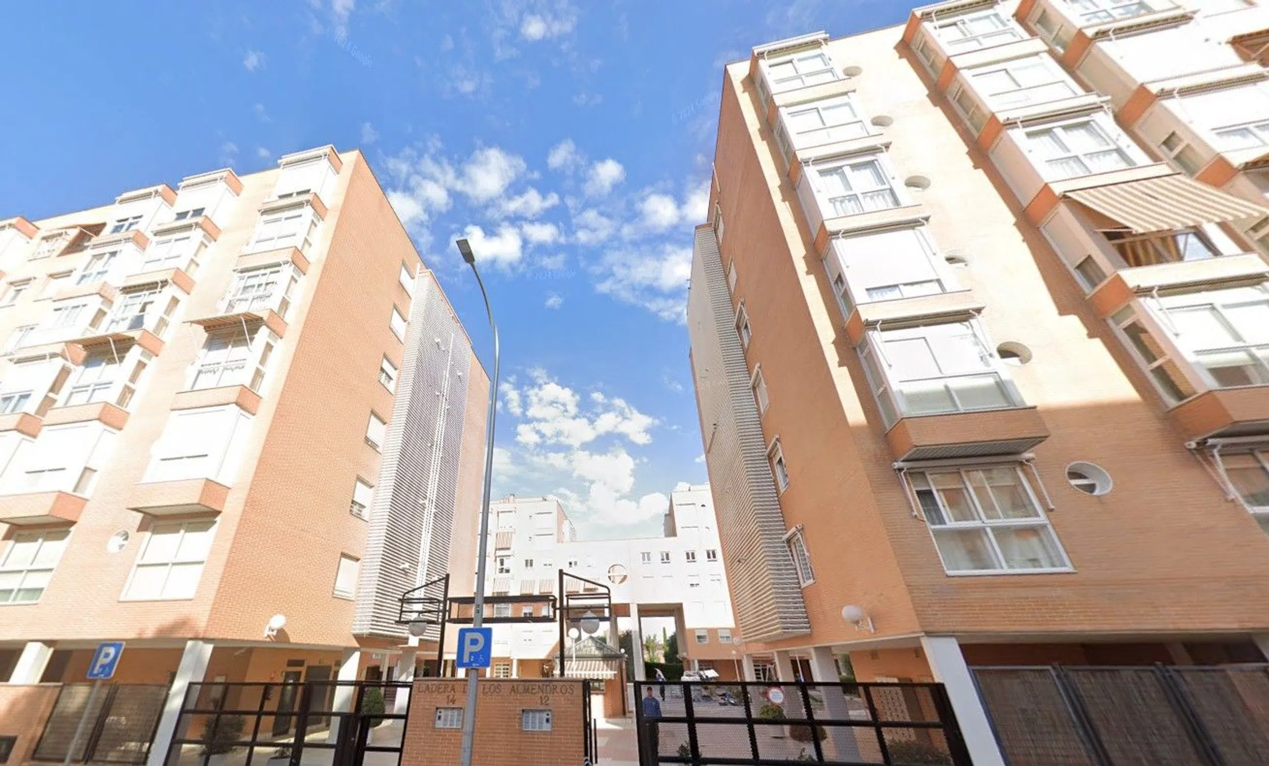 Piso en calle de Ladera de los Almendros