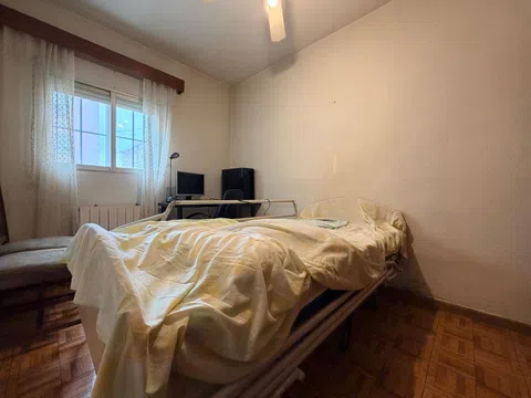 Flat in calle de la Villa de Churriana - Photo 9