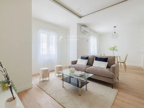 Flat in calle de Alejandro González - Photo 2