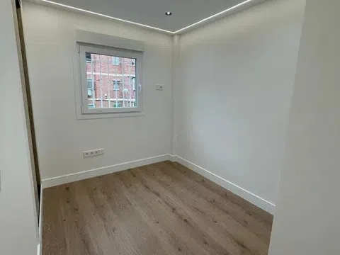 Flat in calle de Valle Inclán - Photo 14