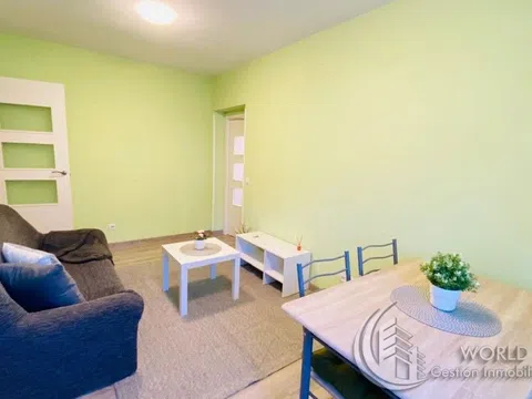 Flat in calle de Sierra Carbonera - Photo 2