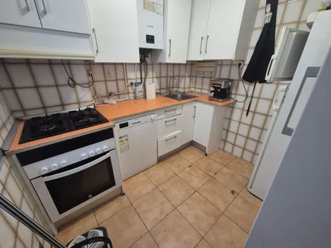 Flat in calle de la Cañada - Photo 9