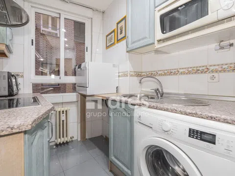 Flat in calle de Diego de León - Photo 5