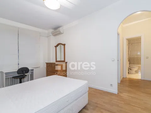 Flat in calle de Diego de León - Photo 10