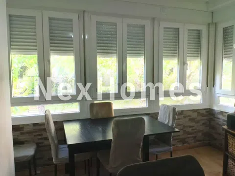 Flat in calle de Navalmoral de la Mata - Photo 11