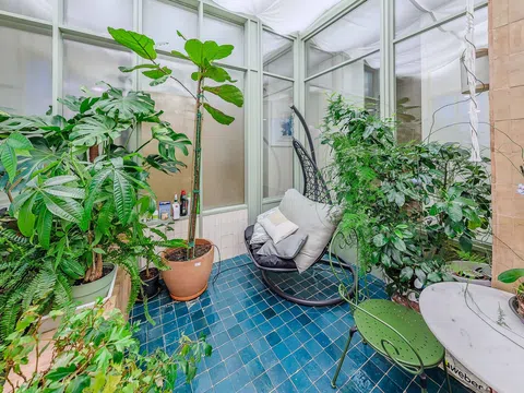 Flat in calle de Fuencarral - Photo 17