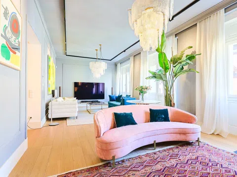 Flat in calle de Fuencarral - Photo 3