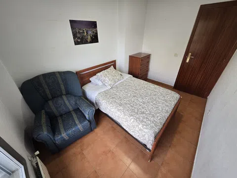 Flat in avenida de la Perla - Photo 14