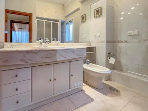 Flat in calle de Narciso Serra - Photo 11