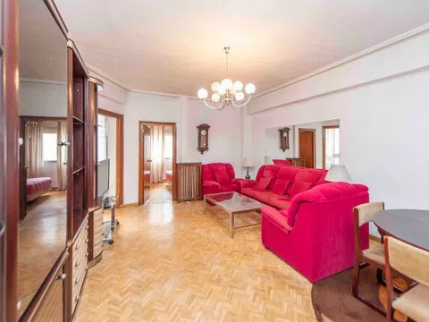 Flat in calle de Narciso Serra - Photo 4
