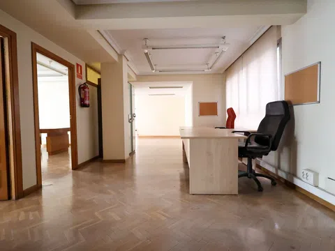 Flat in calle de Atocha - Photo 14
