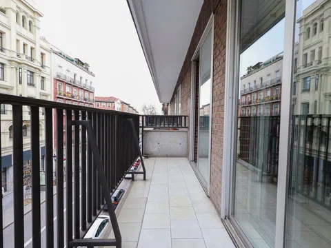 Flat in calle de Atocha - Photo 10