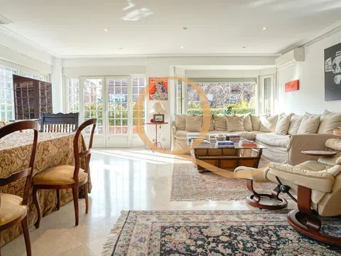 Semi-detached house - Photo 13