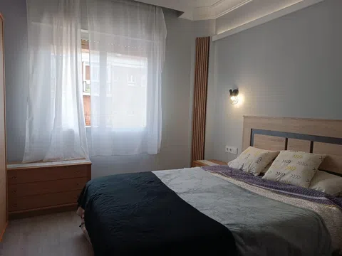 Flat in calle Esteban Collantes - Photo 6