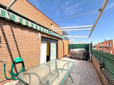 Penthouse in calle Ángel Ripoll - Photo 5