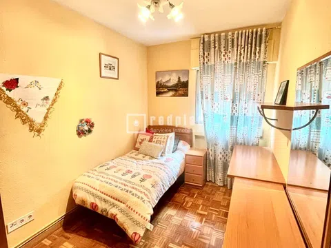 Flat in calle Brígida Alonso - Photo 3
