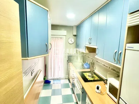 Flat in calle Brígida Alonso - Photo 5
