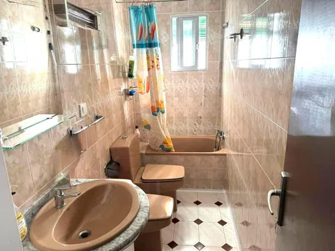 Flat in calle de Alejandro Morán - Photo 8