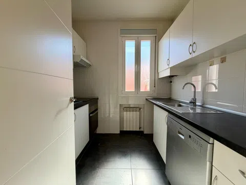 Flat in calle de Anastasio Aroca - Photo 14