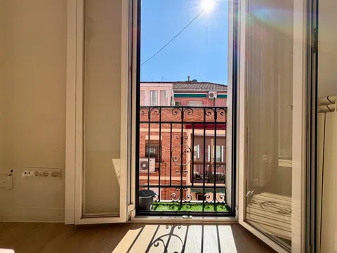 Flat in calle de Anastasio Aroca - Photo 19