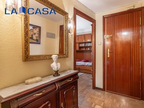 Flat in calle de Marcelo Usera - Photo 13