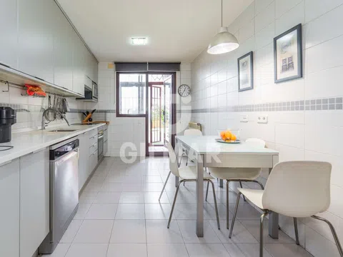 Duplex - Photo 17