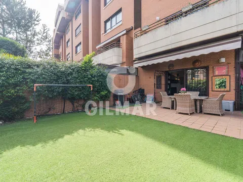 Duplex - Photo 3