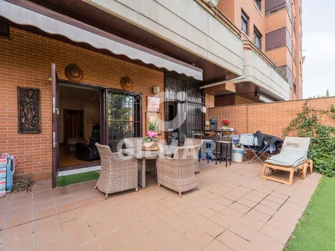 Duplex - Photo 4