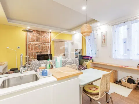 Flat in calle de Bailén - Photo 1