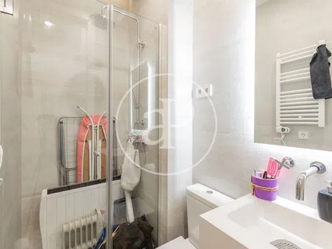 Flat in calle de Bailén - Photo 15