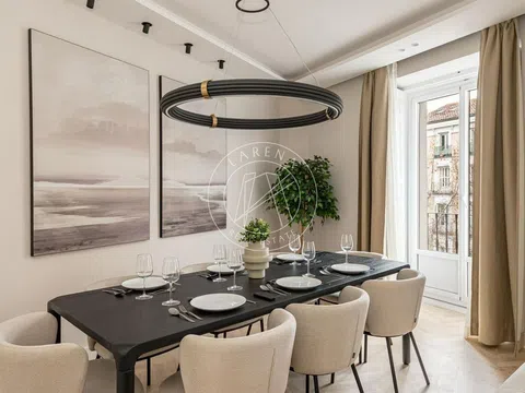 Flat in calle de Castelló - Photo 2