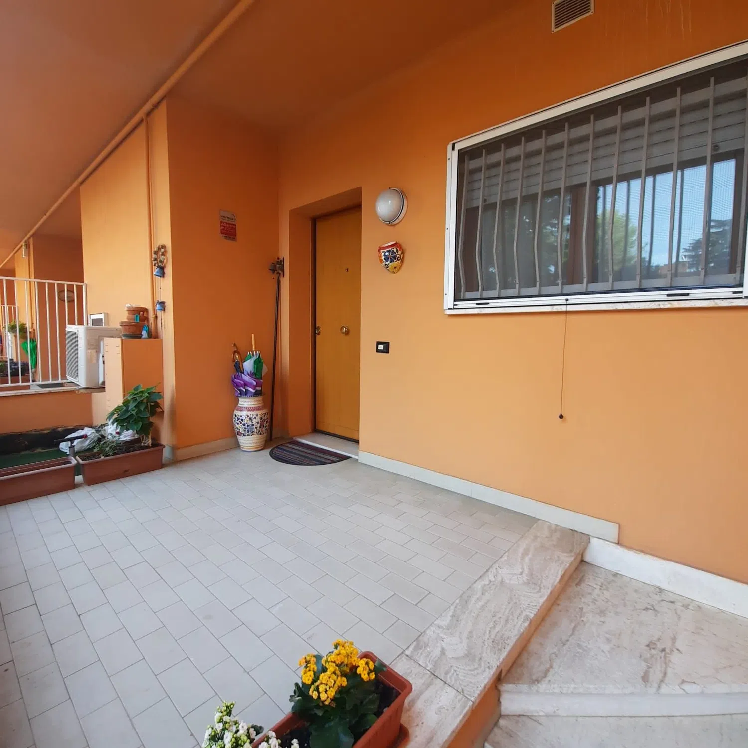 Appartamento su due piani in via Giampiero Combi s.n.c. - Photo 4