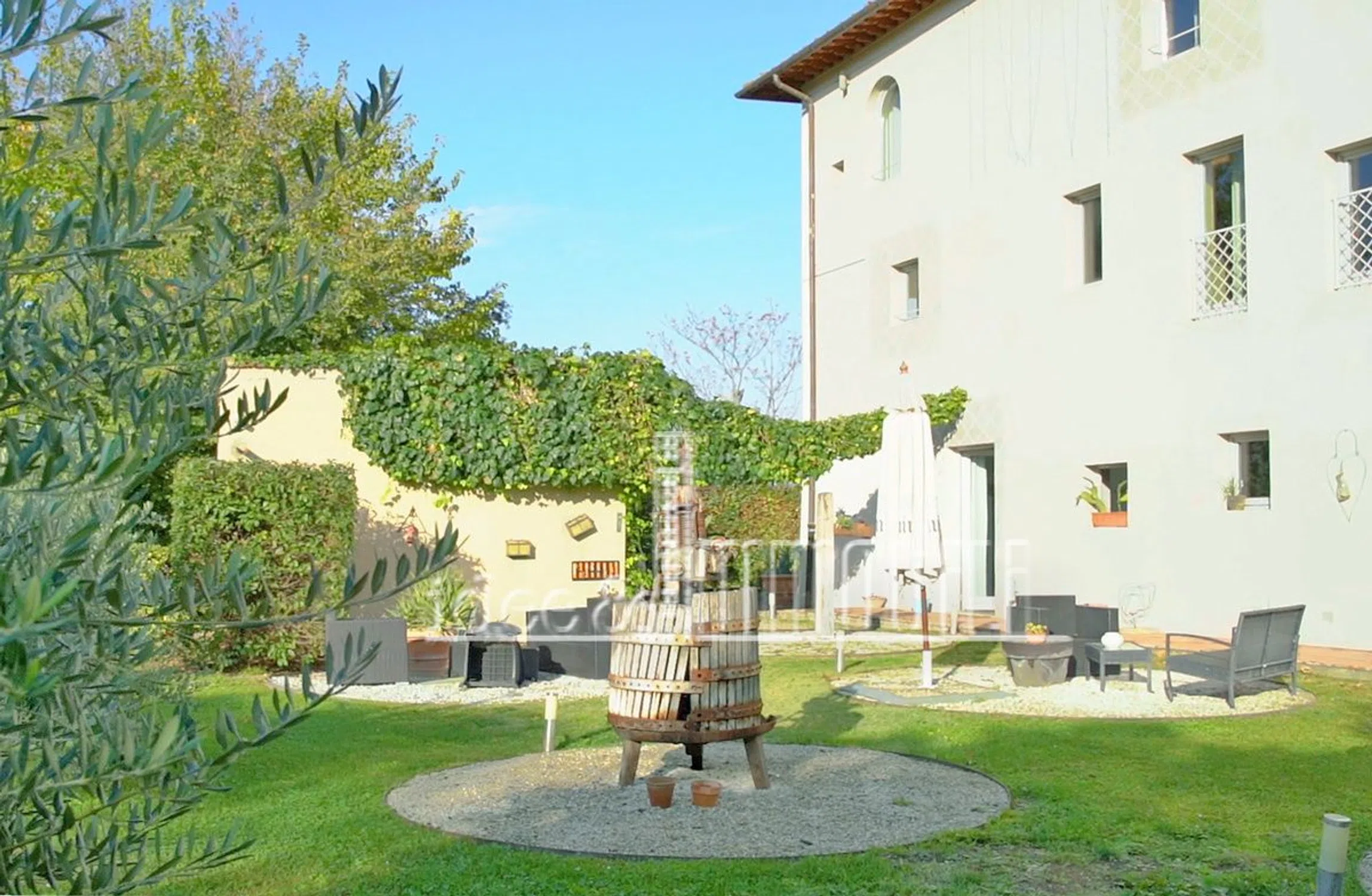 Villa in piazza del Duomo s.n.c. - Photo 2