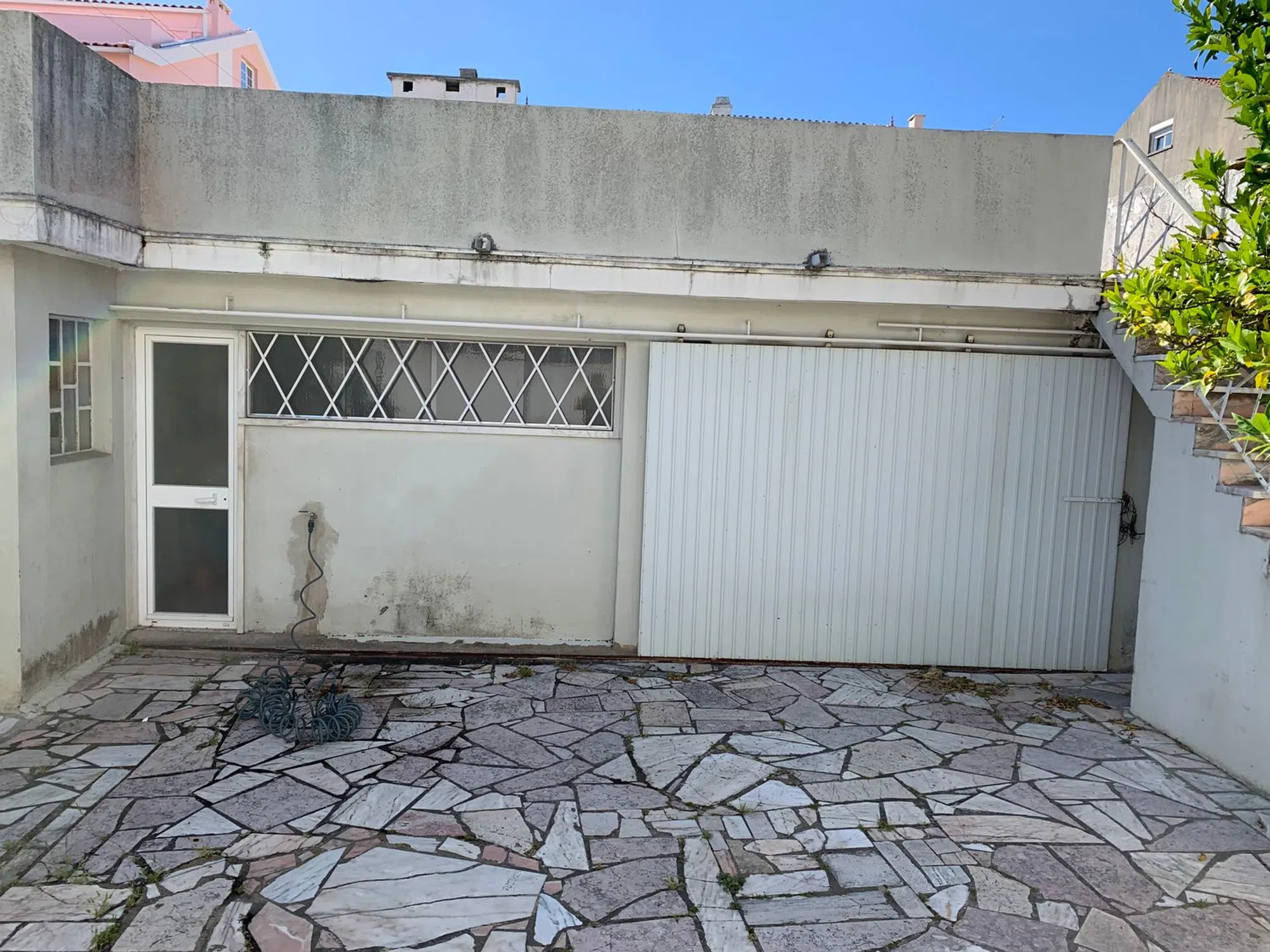 Moradia geminada na rua Almeida Garrett, 23 - Photo 3