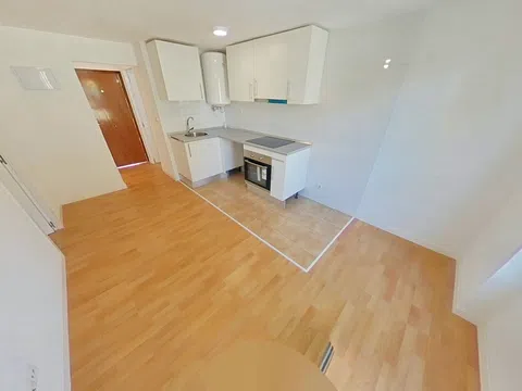 Flat - Photo 2