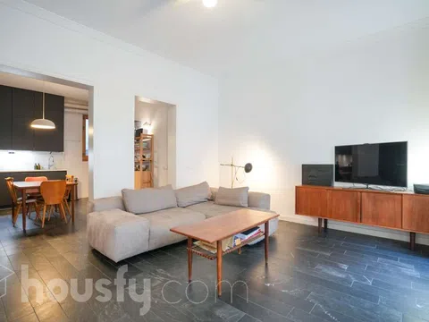 Flat - Photo 2