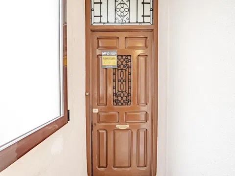 Flat in calle de Bretón de los Herreros - Photo 7